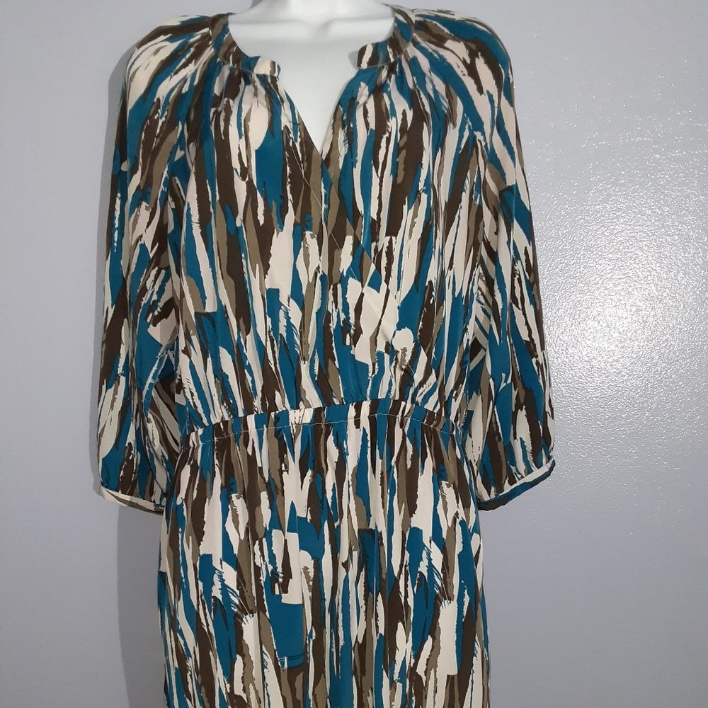 Blue w/multi-colors 3/4 sleeve Dress
